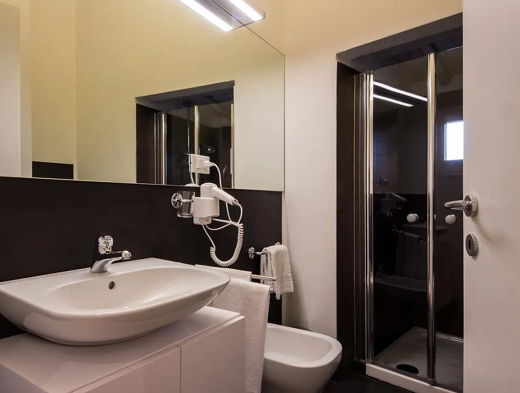Magnoli Gold Apartment Florence 0*,