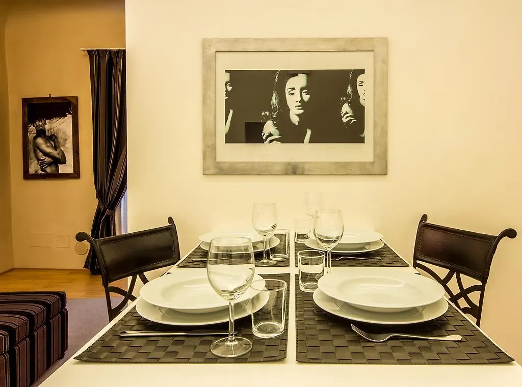 Magnoli Gold Apartment Florence Italy