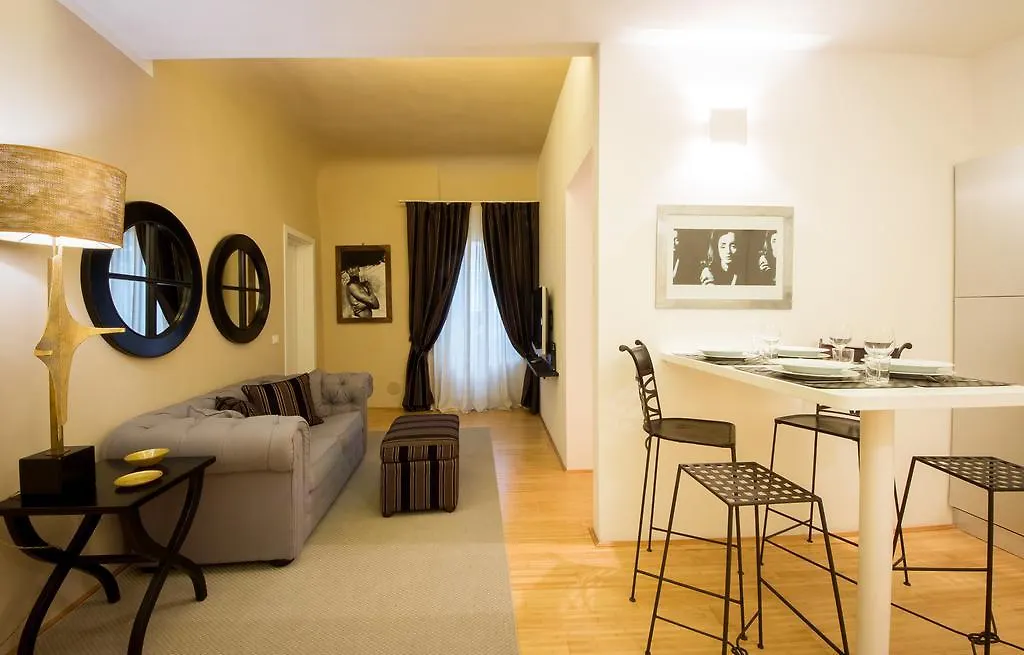 Magnoli Gold Apartment Florence Italy